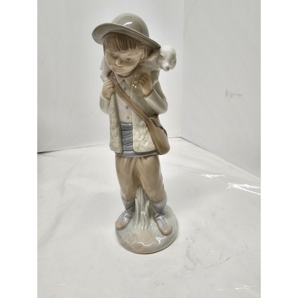 Young Shepherd Boy Lamb Zaphir Spain Vintage Figurine By Lladro - Picture 10 of 13